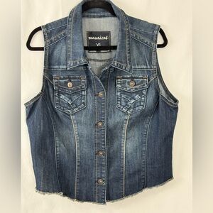 Maurices Jean Vest Womens XL Blue Dark Wash Denim Raw Hem Festival Western